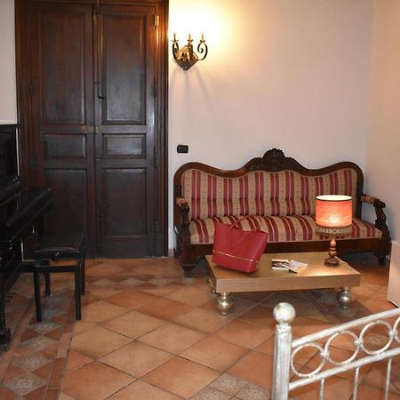 Le Due Torri Bed & Breakfast Filadelfia Exterior photo